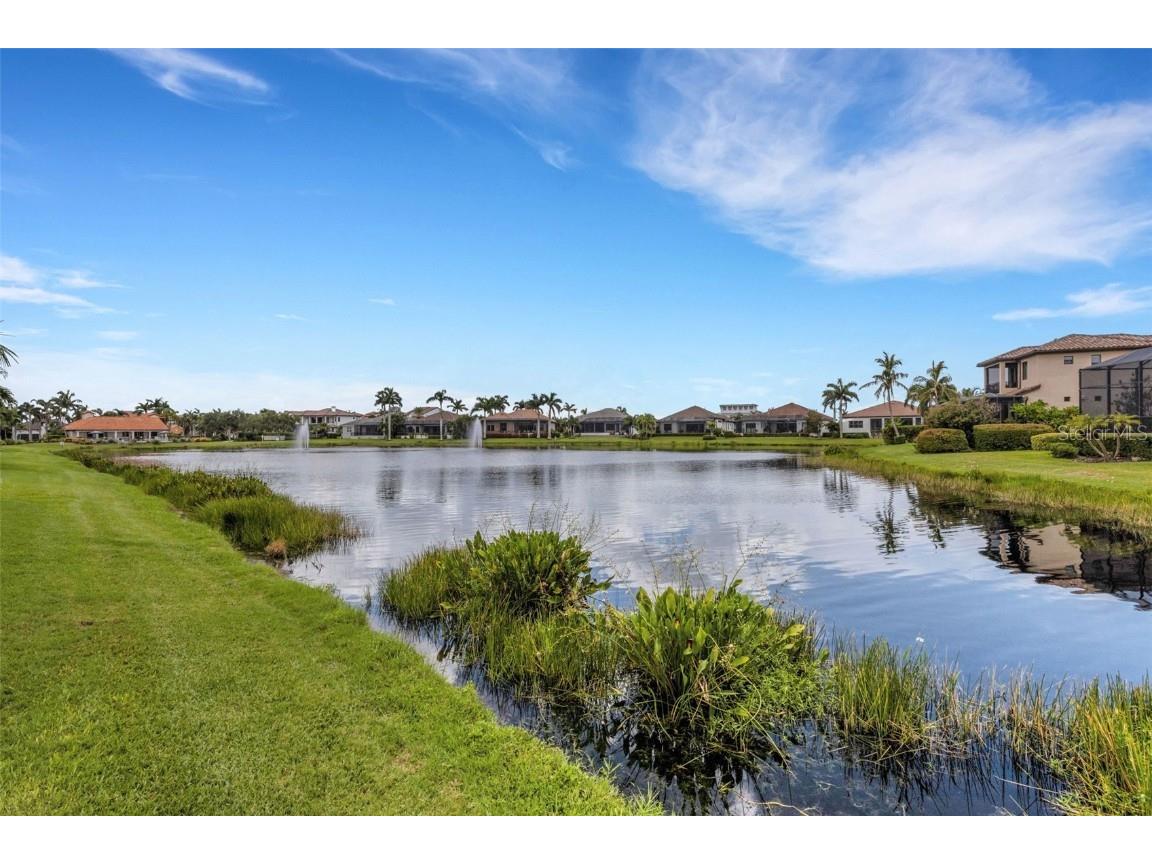 5718 Title Row Drive Bradenton FL 34210 - LEGENDS BAY A4660414 image4