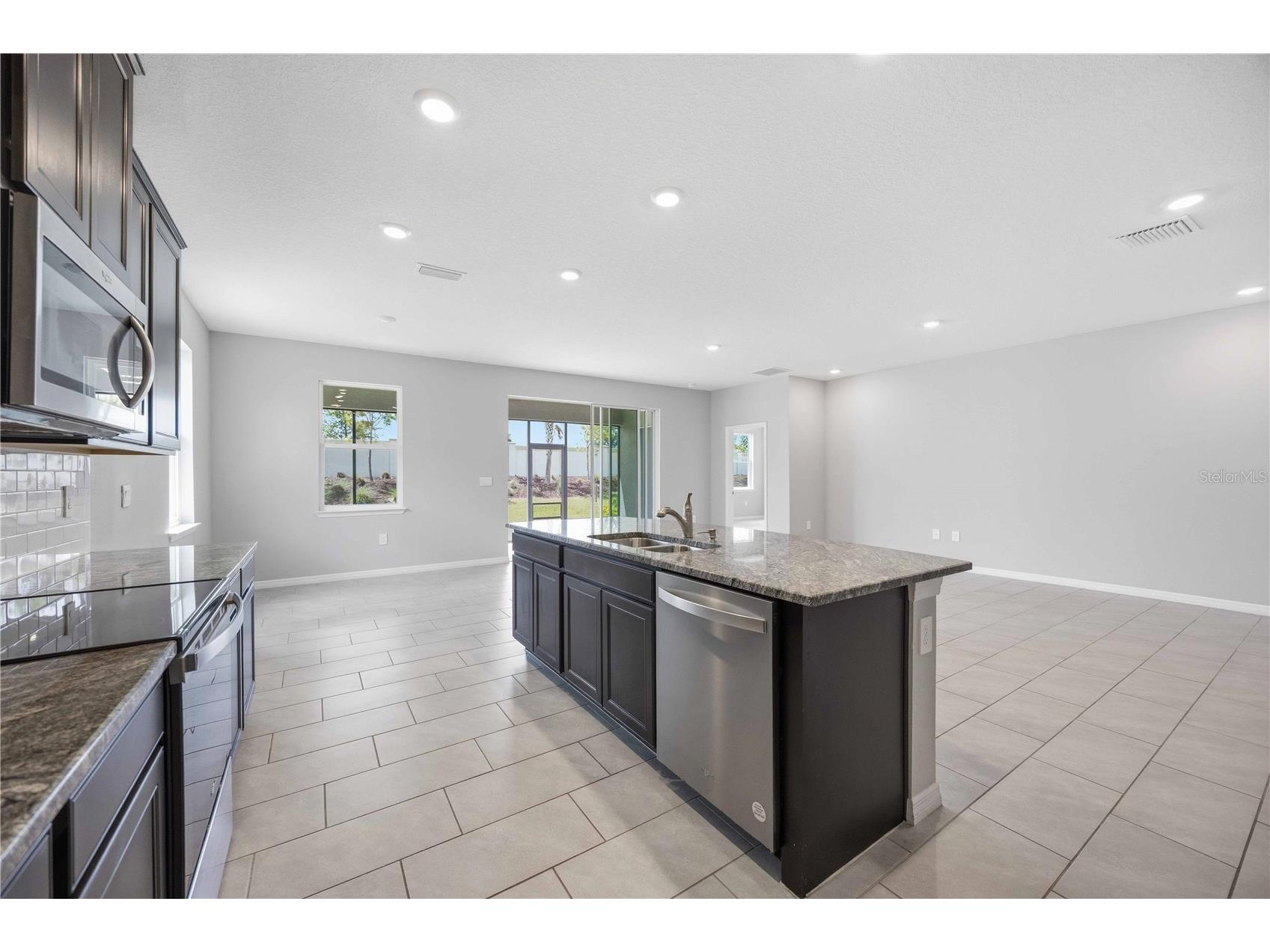 5719 Woodland Sage Drive Sarasota FL 34238 A4693908 image14