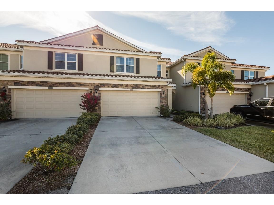 572 53rd Avenue N Saint Petersburg FL 33703 U8212431 image1