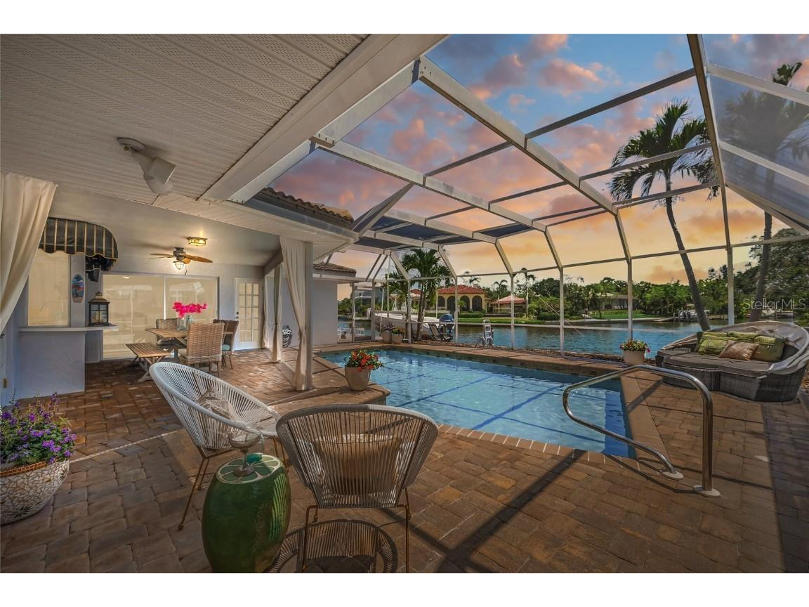 572 Commonwealth Lane Sarasota FL 34242 - GRAND CANAL A4653553 image1