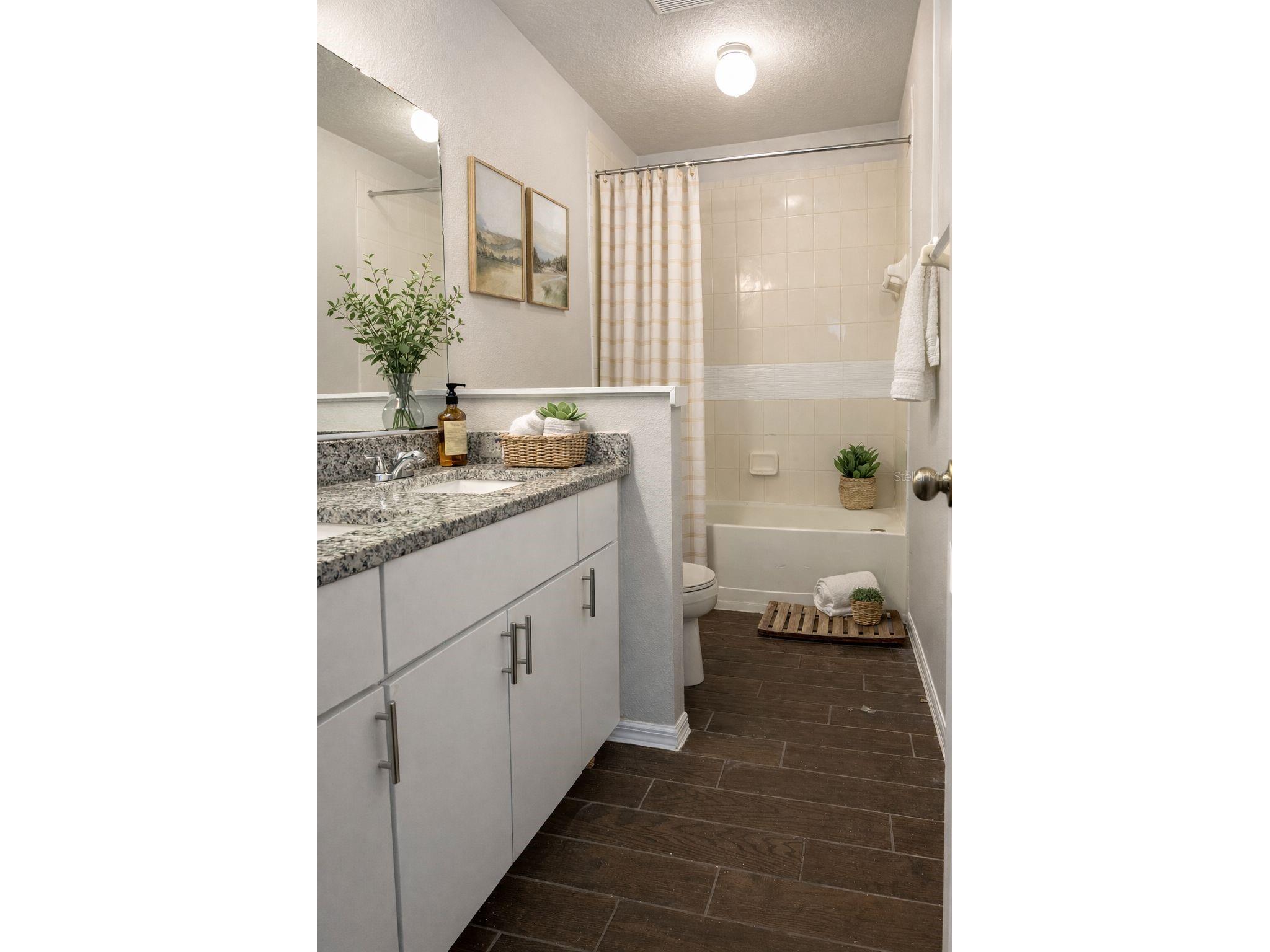 572 Cresting Oak Circle #19 Orlando FL 32824 O6401922 image14