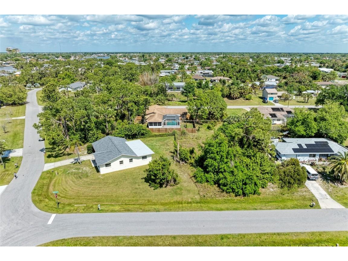 572 Lakehurst Avenue NW Port Charlotte FL 33952 A4603694 image1