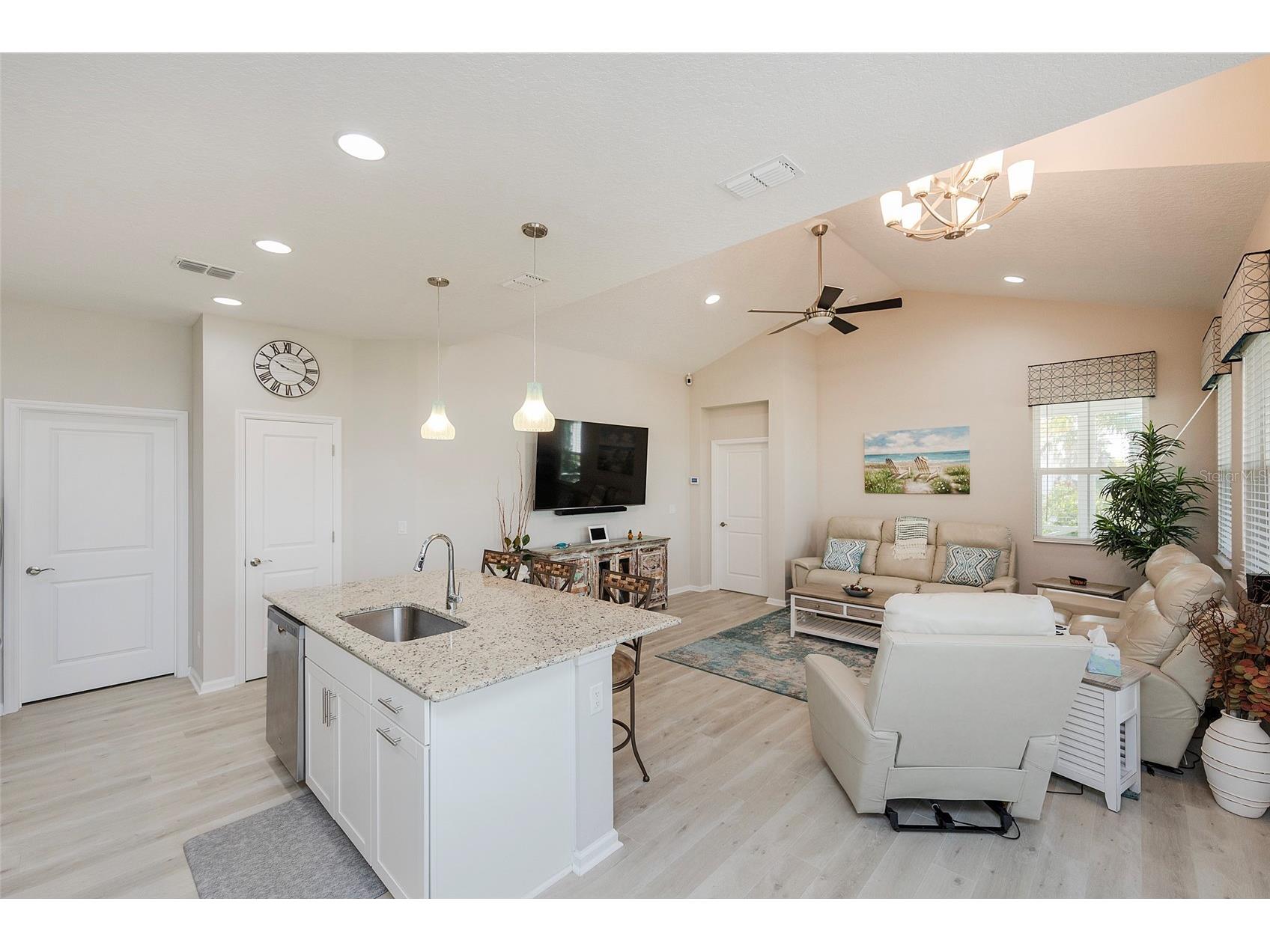 572 Landshark Boulevard Daytona Beach FL 32124 NS1087781 image20