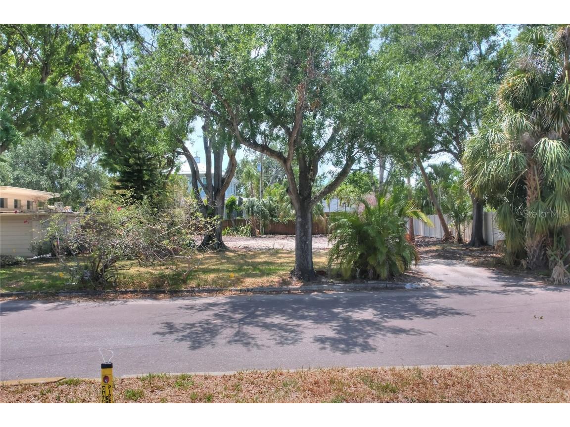 572 Marmora Avenue Tampa FL 33606 L4953480 image1