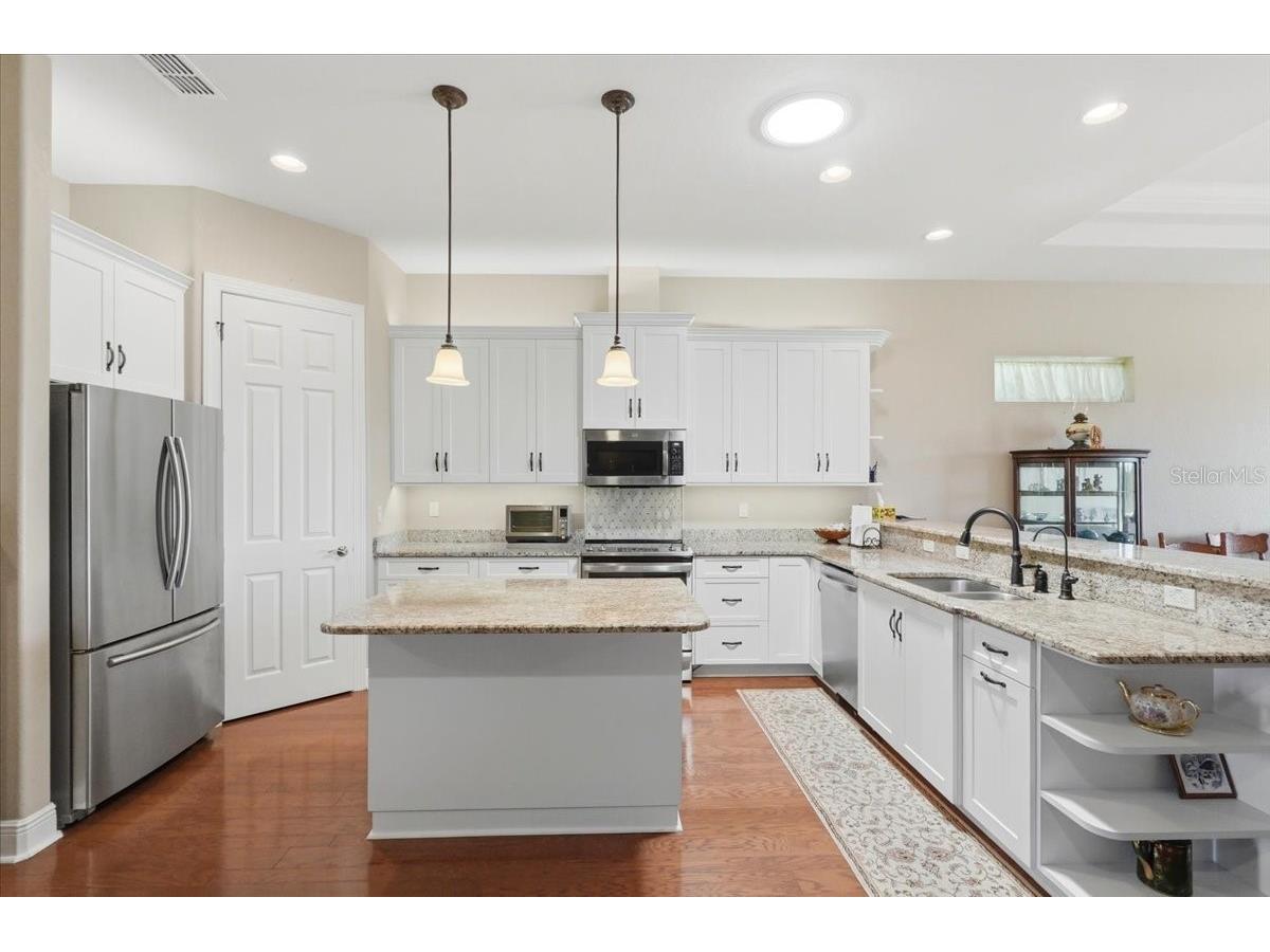 572 Meandering Way Polk City FL 33868 L4961167 image22