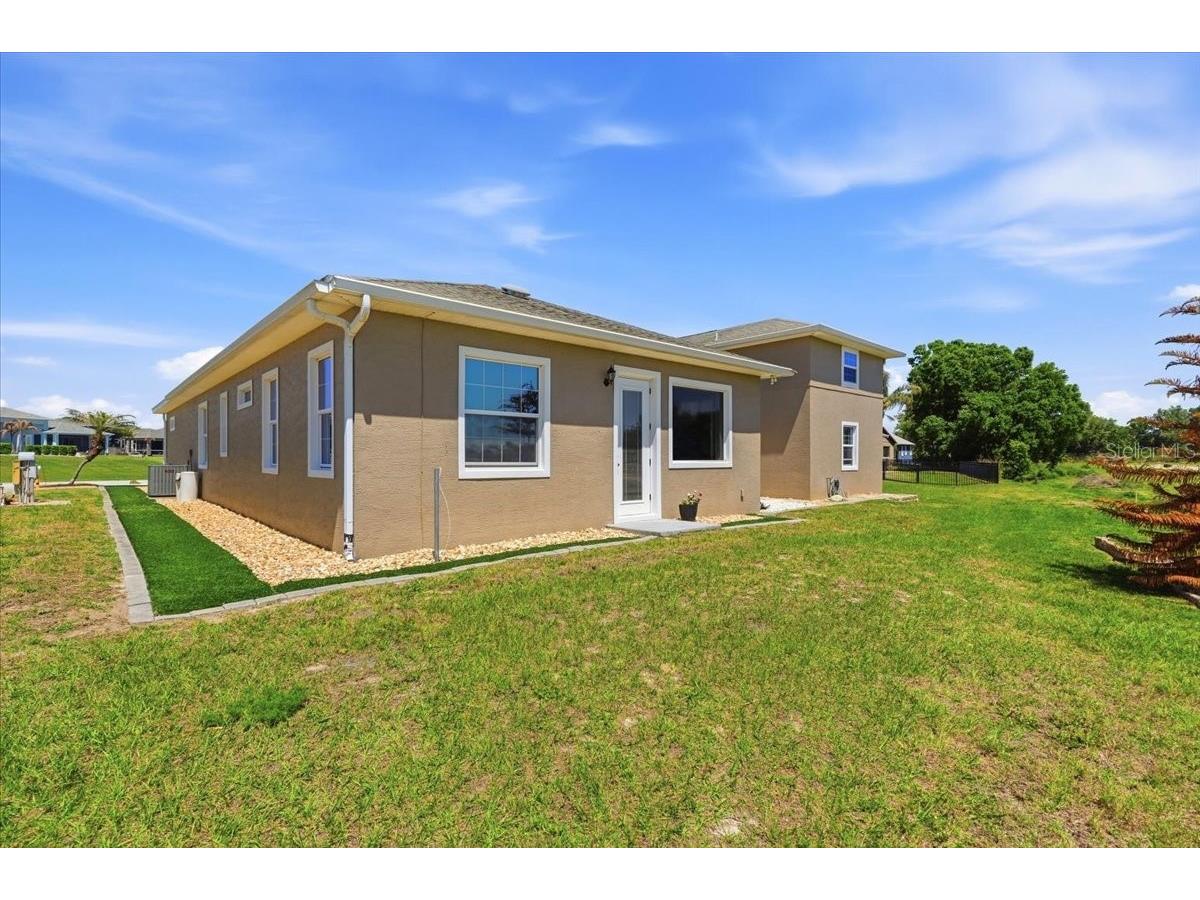 572 Meandering Way Polk City FL 33868 L4961167 image6