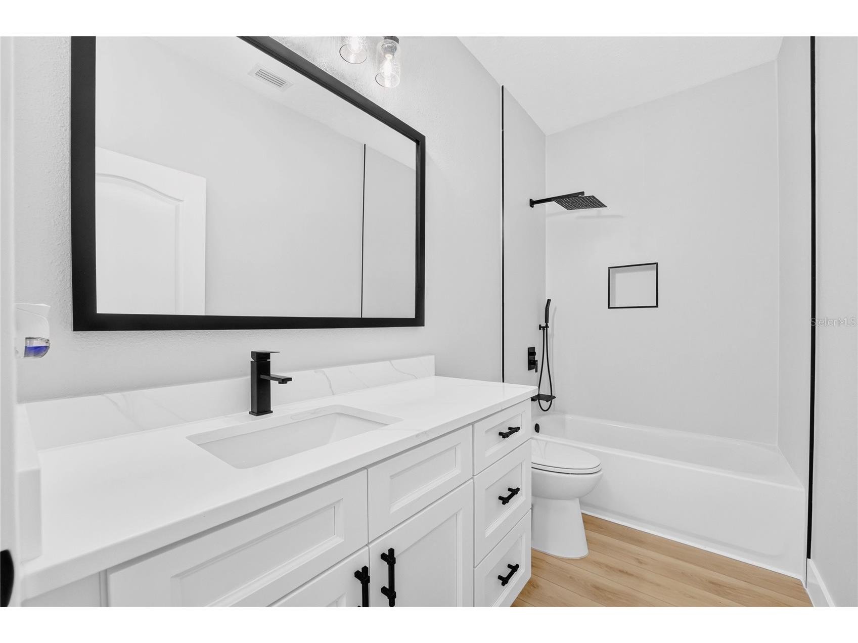 572 Oceanside Boulevard Melbourne FL 32903 O6427317 image37