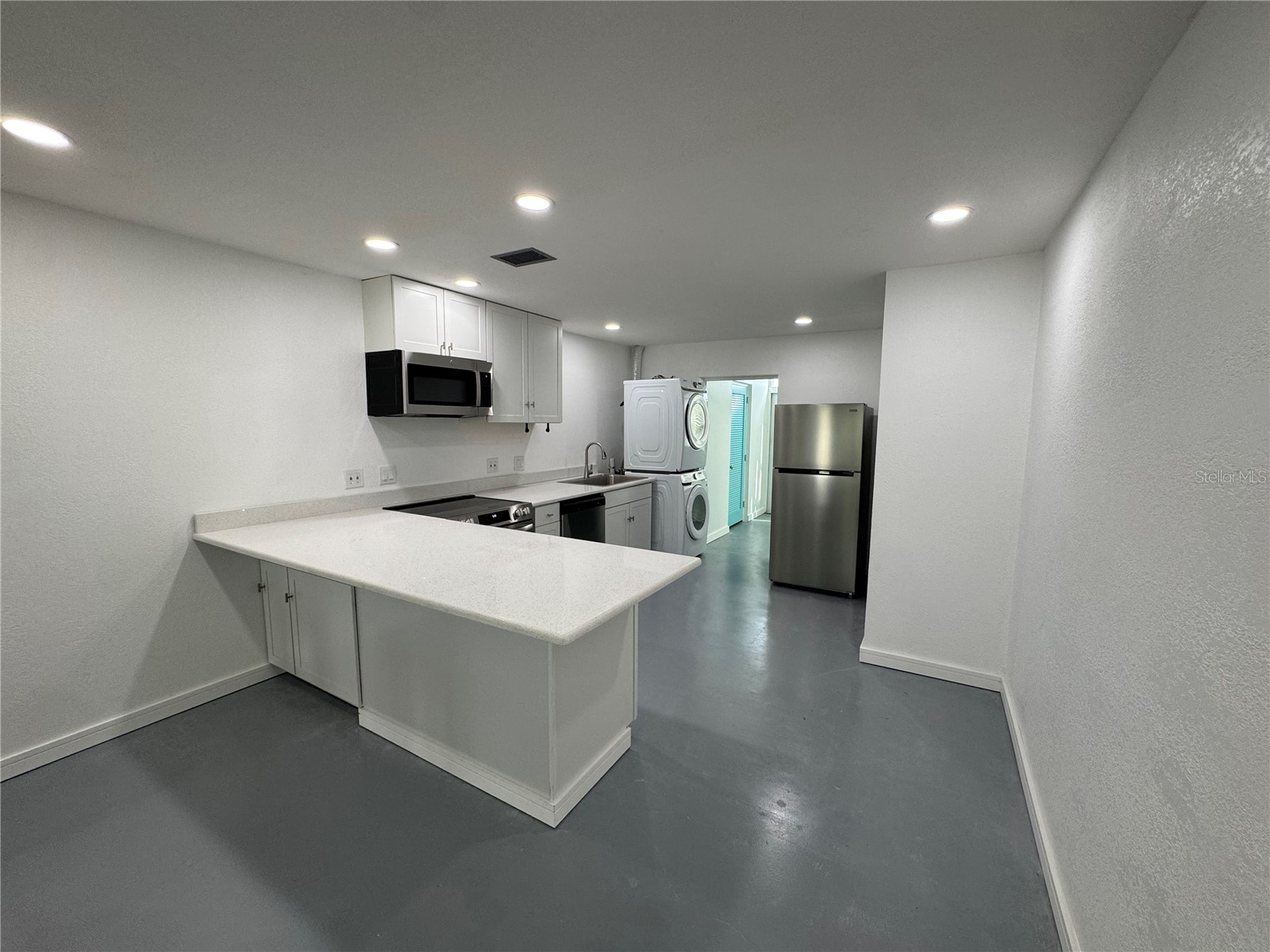 5720 13th Avenue N #106B Saint Petersburg FL 33710 TB8493237 image12