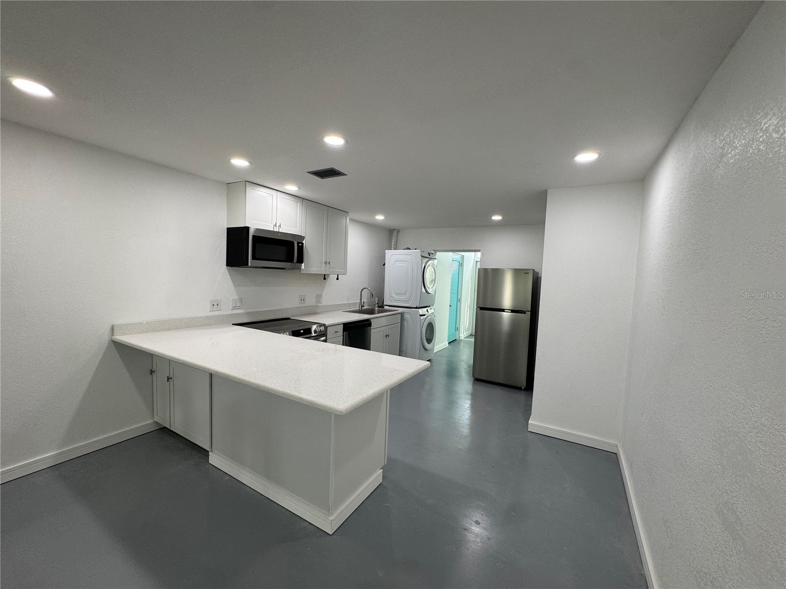 5720 13th Avenue N #106B Saint Petersburg FL 33710 TB8493237 image13
