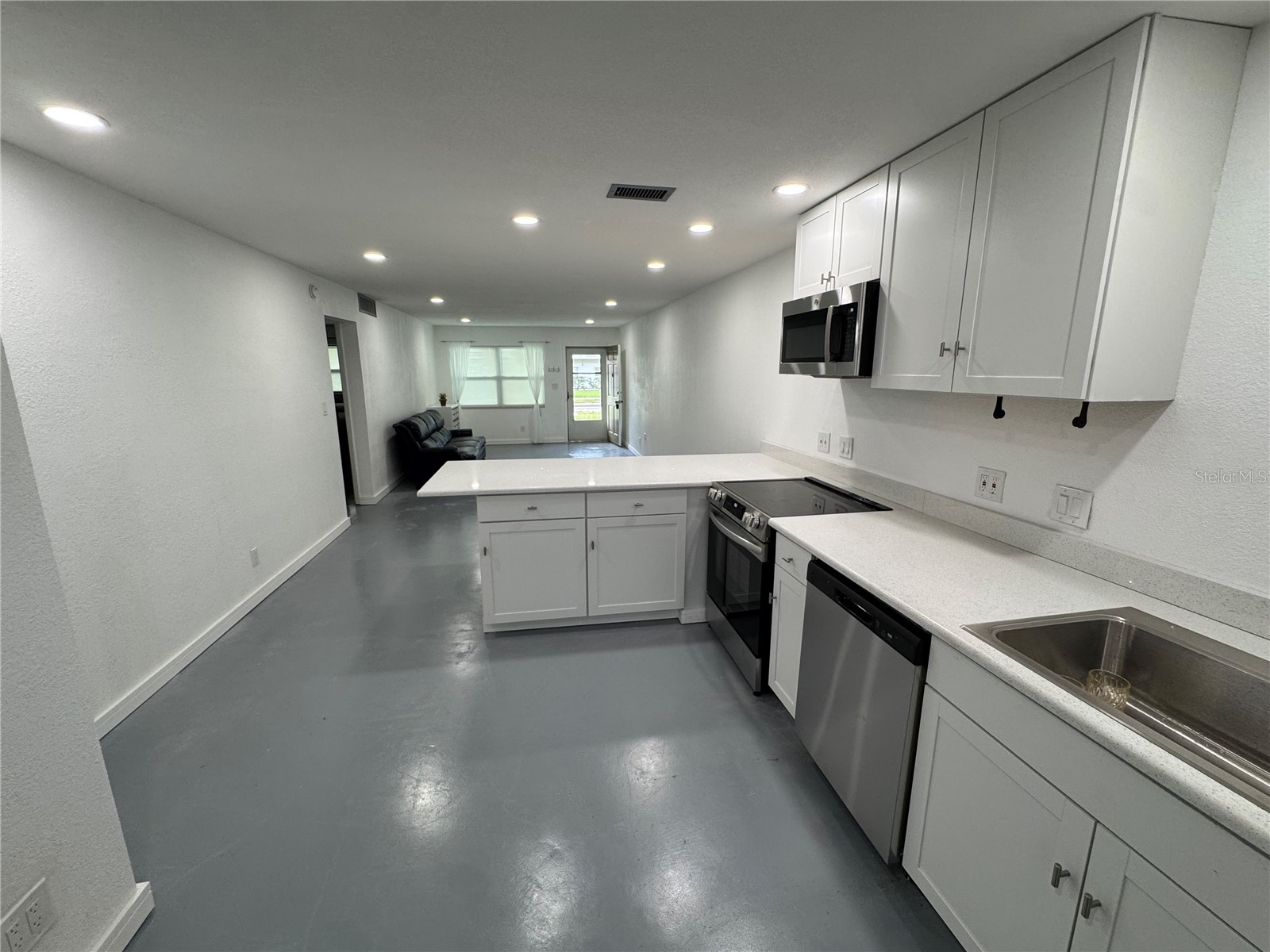 5720 13th Avenue N #106B Saint Petersburg FL 33710 TB8493237 image26