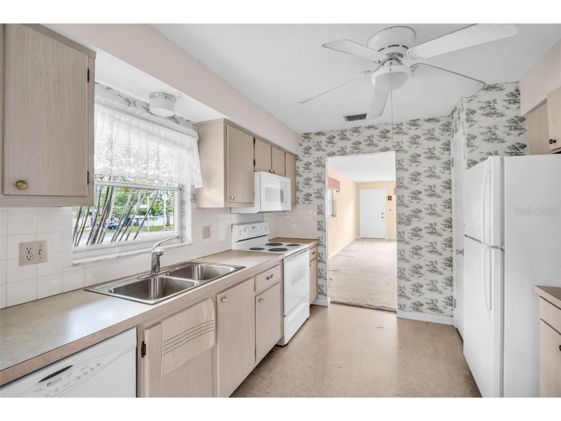 5720 13th Avenue N #207B Saint Petersburg FL 33710 TB8394858 image9