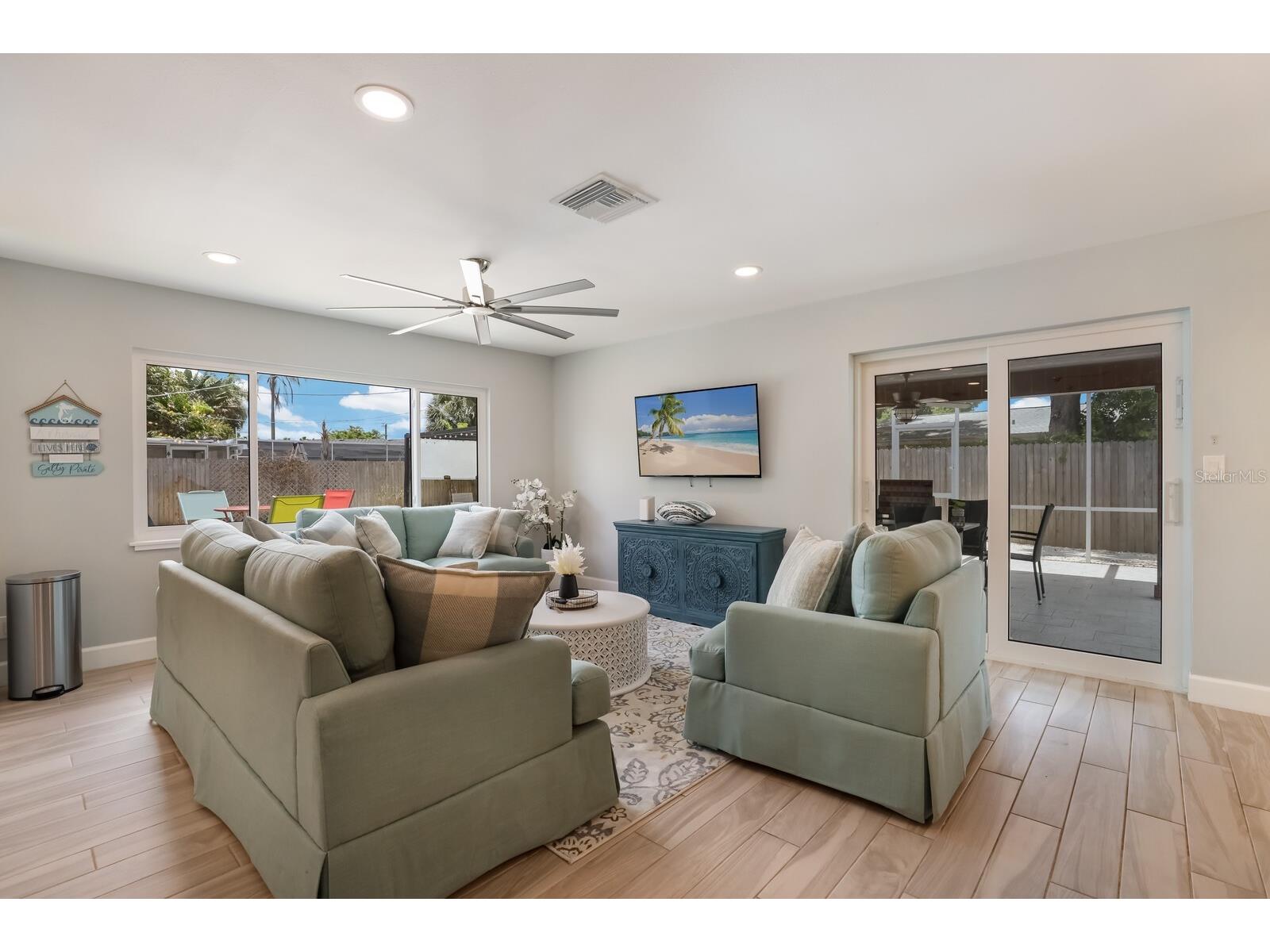 5720 Isanda Place Sarasota FL 34231 A4695097 image10