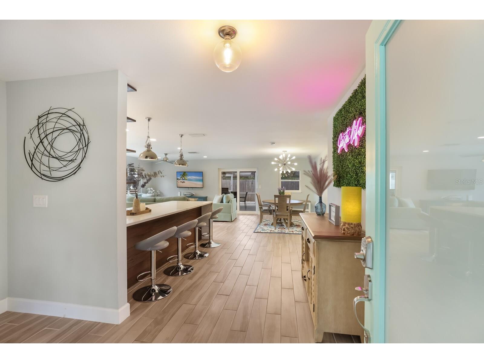 5720 Isanda Place Sarasota FL 34231 A4695097 image3