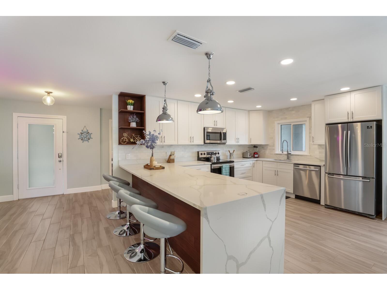 5720 Isanda Place Sarasota FL 34231 A4695097 image6