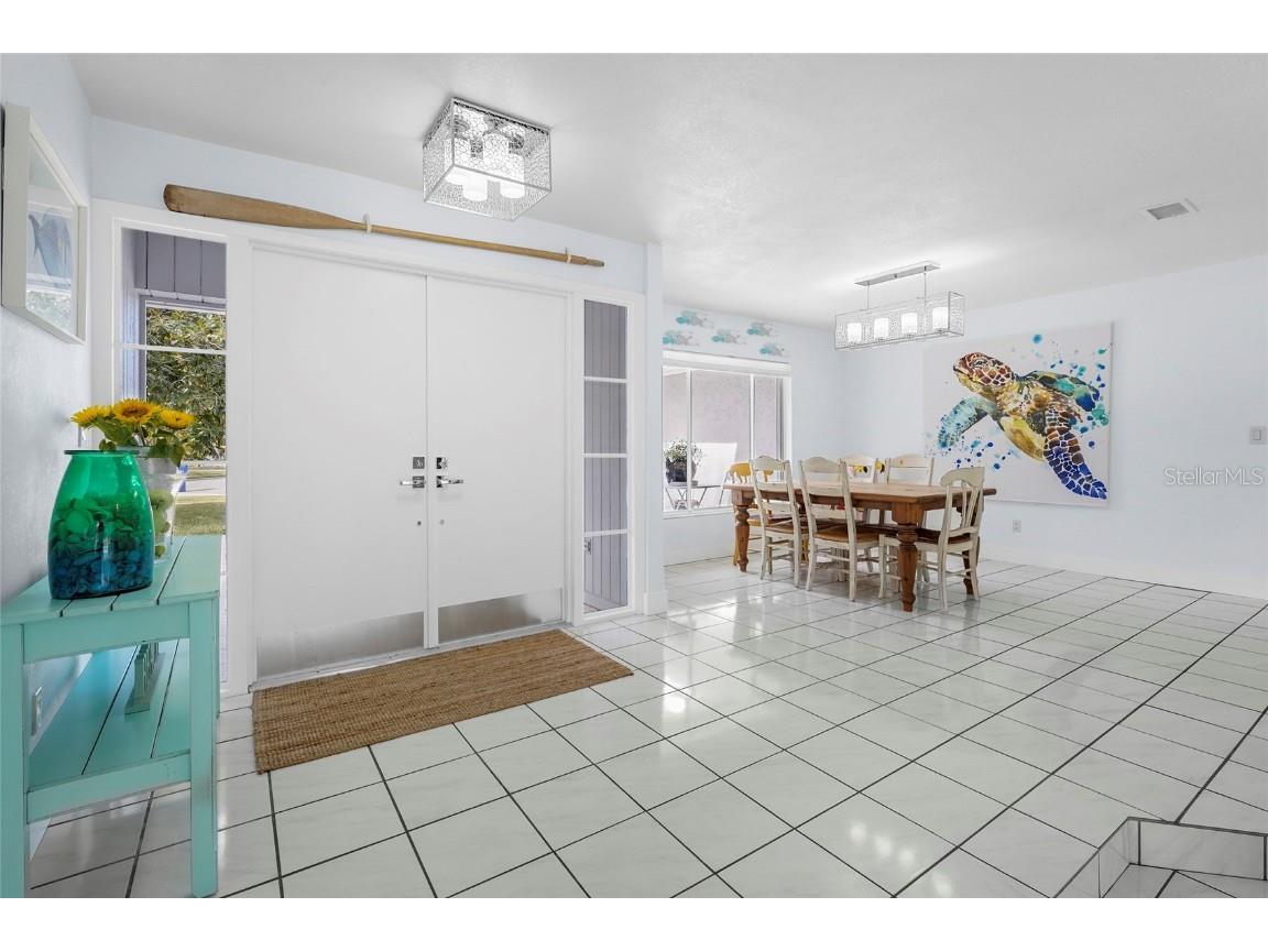 5720 Timber Lake Circle Sarasota FL 34243 A4671628 image12