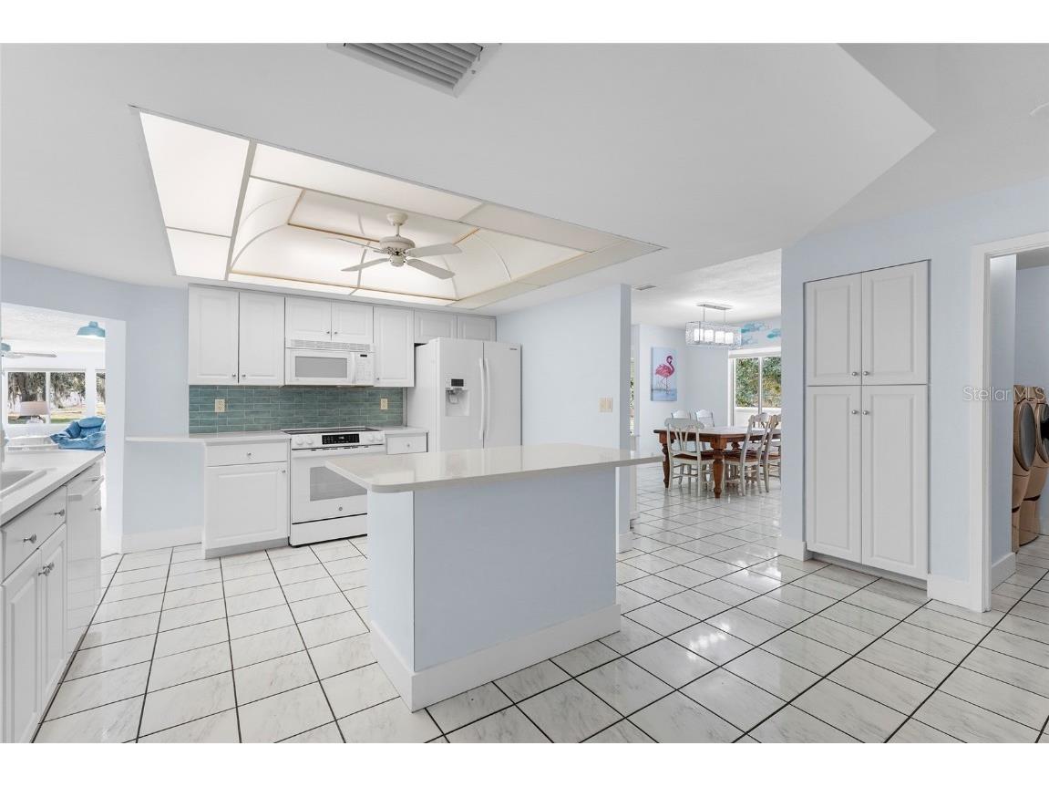 5720 Timber Lake Circle Sarasota FL 34243 A4671628 image21