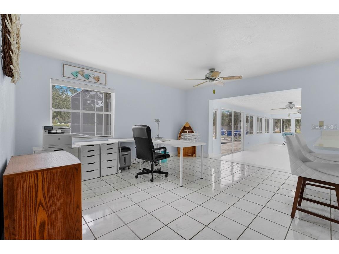 5720 Timber Lake Circle Sarasota FL 34243 A4671628 image25