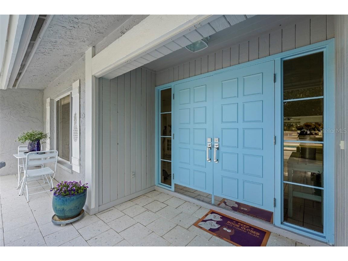 5720 Timber Lake Circle Sarasota FL 34243 A4671628 image3