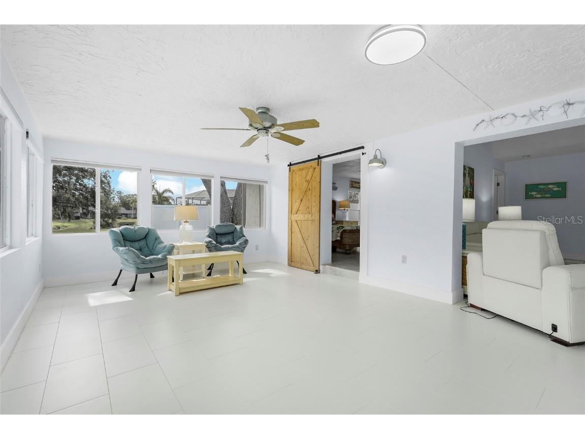 5720 Timber Lake Circle Sarasota FL 34243 A4671628 image30