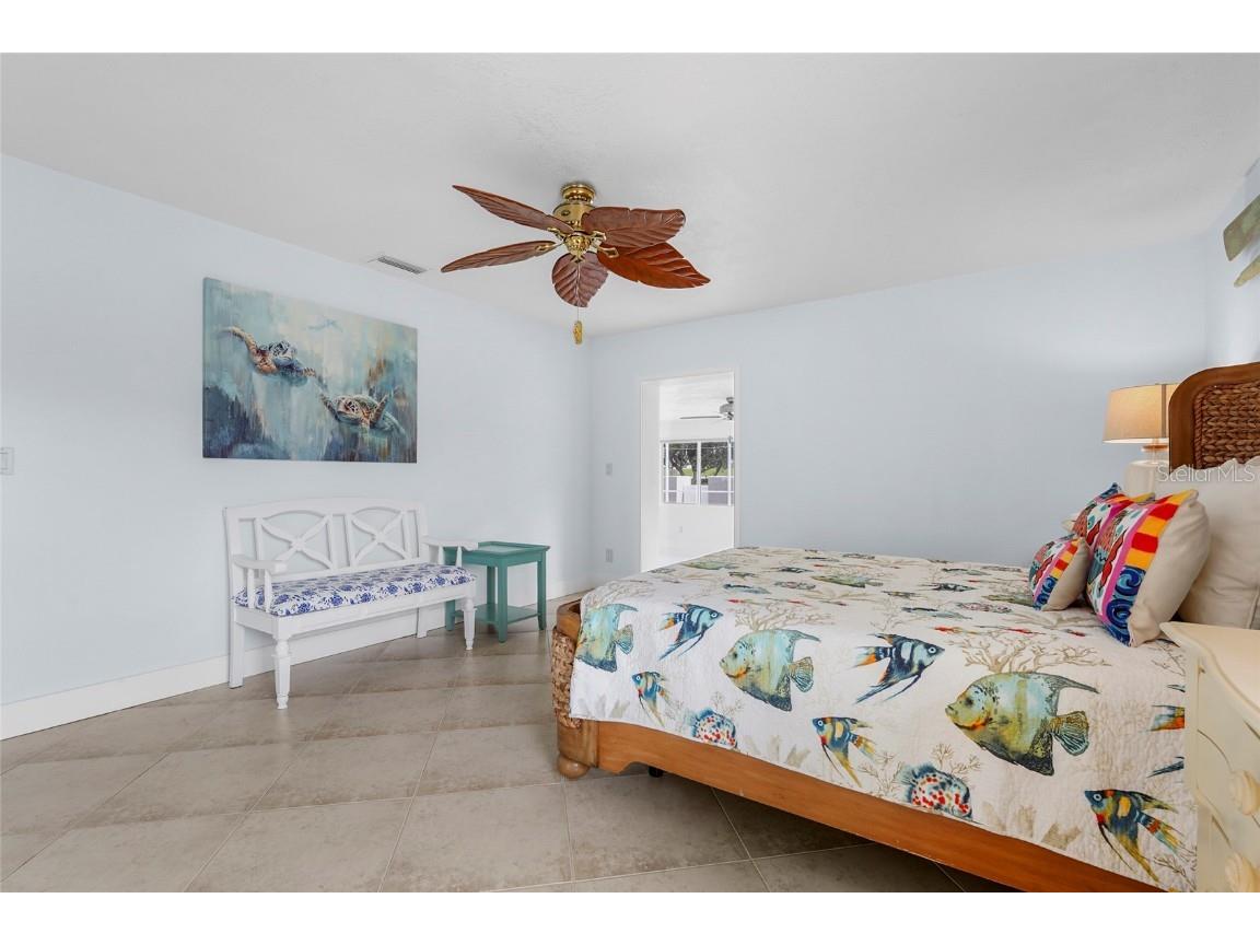 5720 Timber Lake Circle Sarasota FL 34243 A4671628 image33