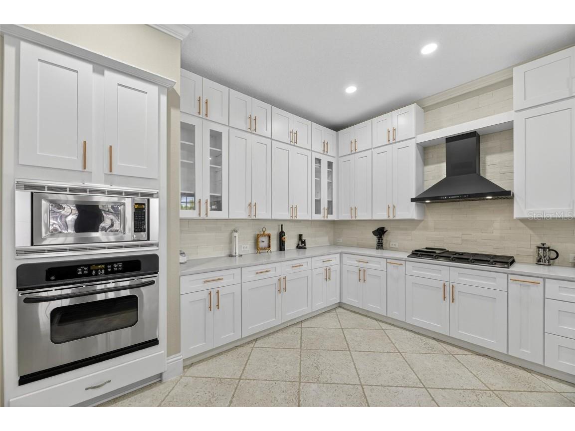 5720 Tortoise Place Apollo Beach FL 33572 TB8405876 image11