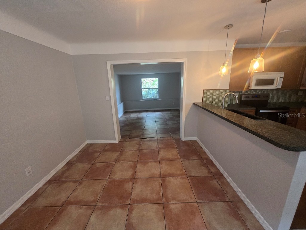 5721 10th Avenue N Saint Petersburg FL 33710 TB8431808 image14