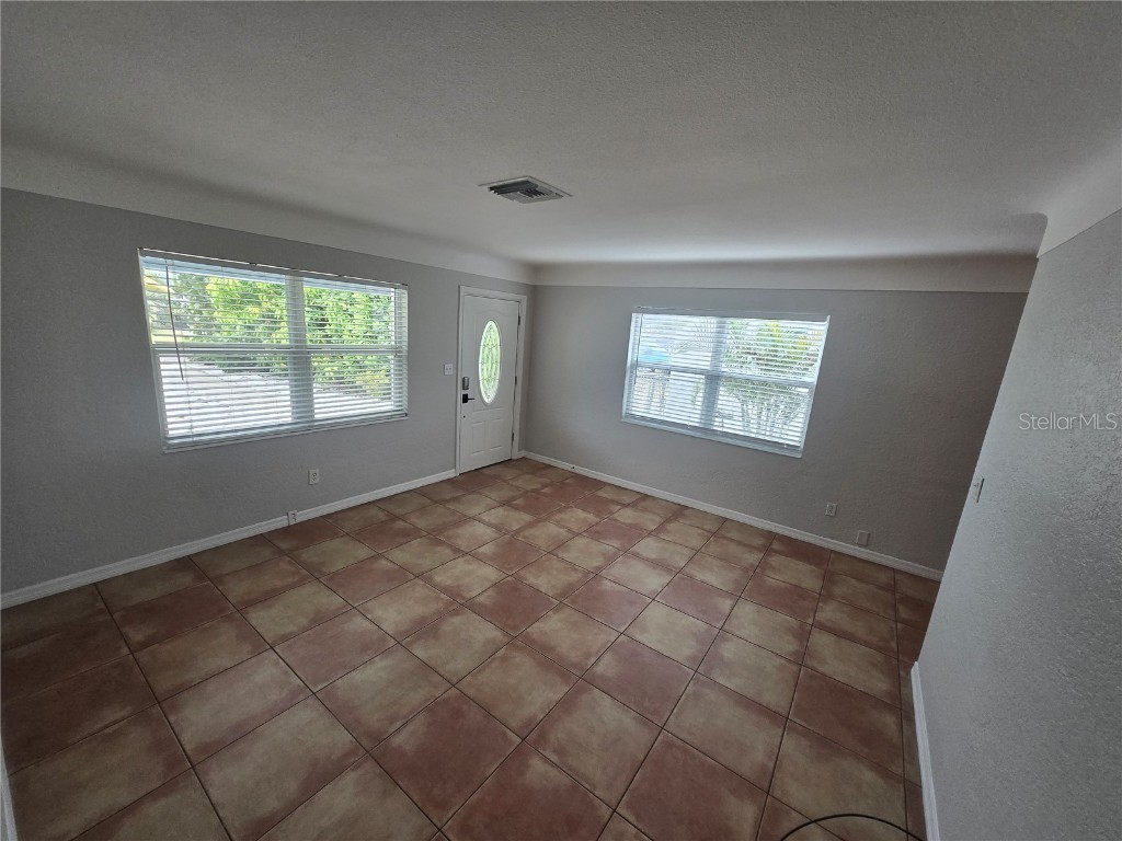 5721 10th Avenue N Saint Petersburg FL 33710 TB8431808 image6