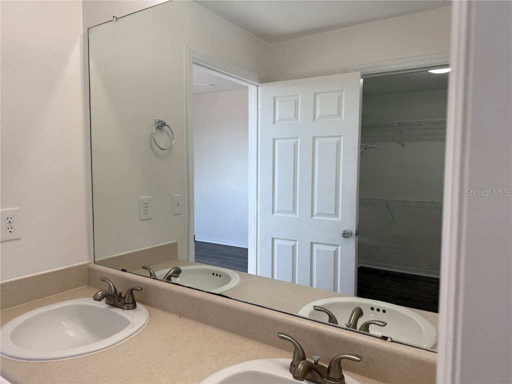 5721 Bentgrass Drive #20-202 Sarasota FL 34235 A4662276 image17