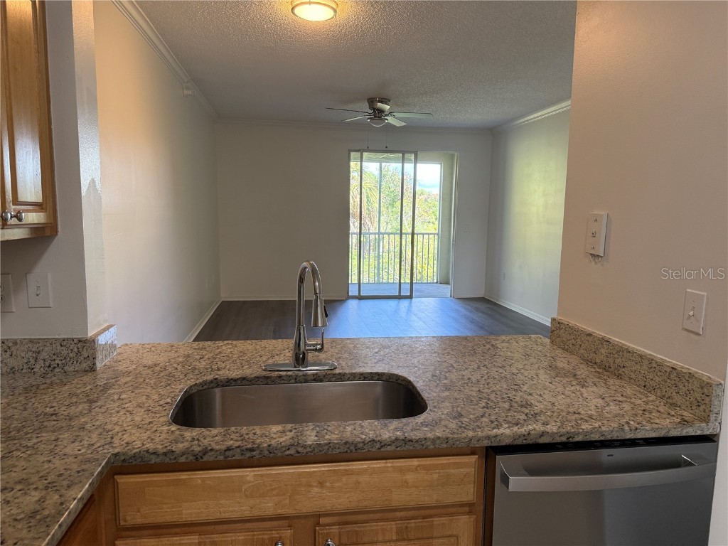 5721 Bentgrass Drive #20-202 Sarasota FL 34235 A4662276 image7