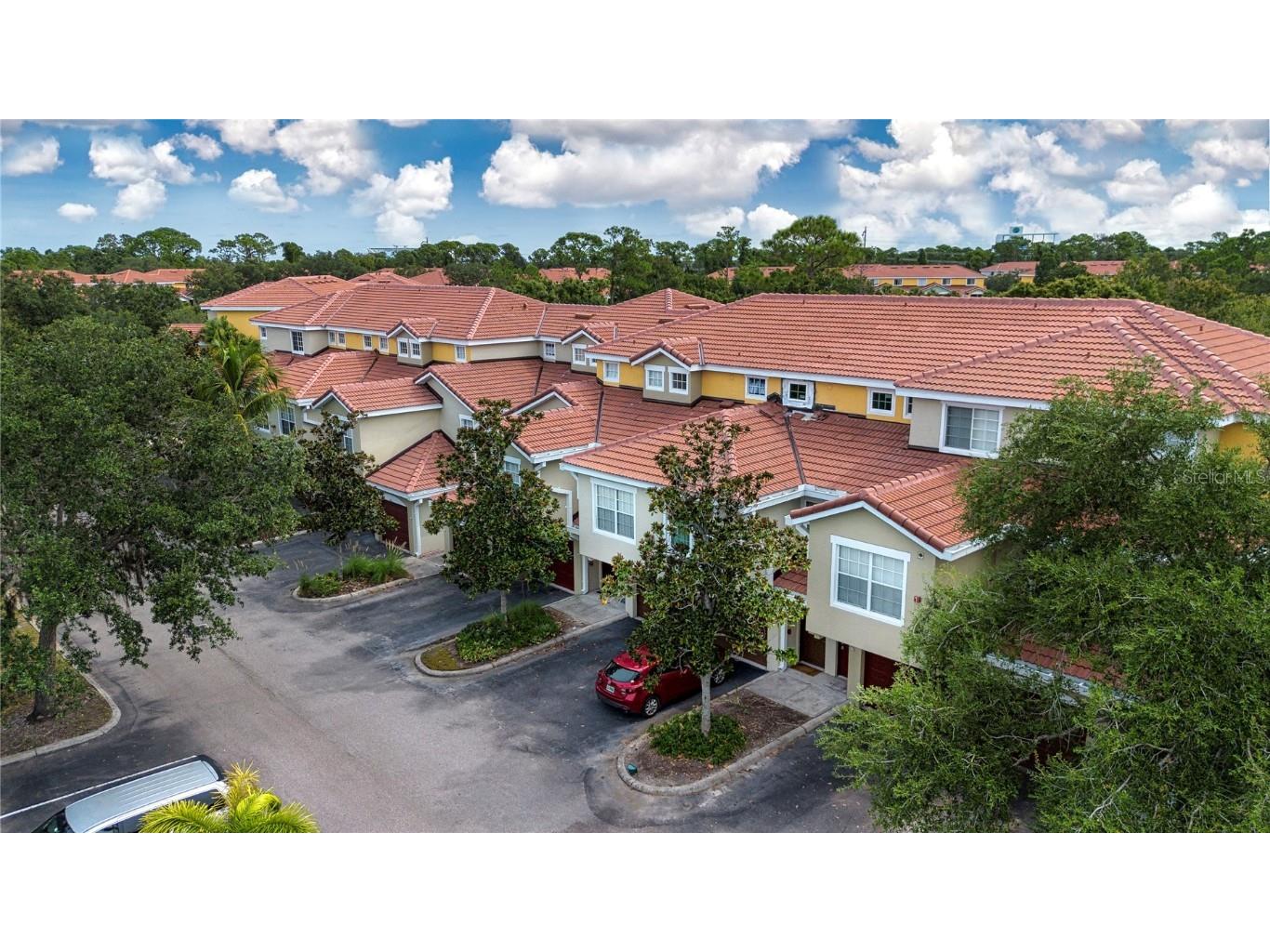 5721 Bentgrass Drive #20-208 Sarasota FL 34235 A4665958 image1