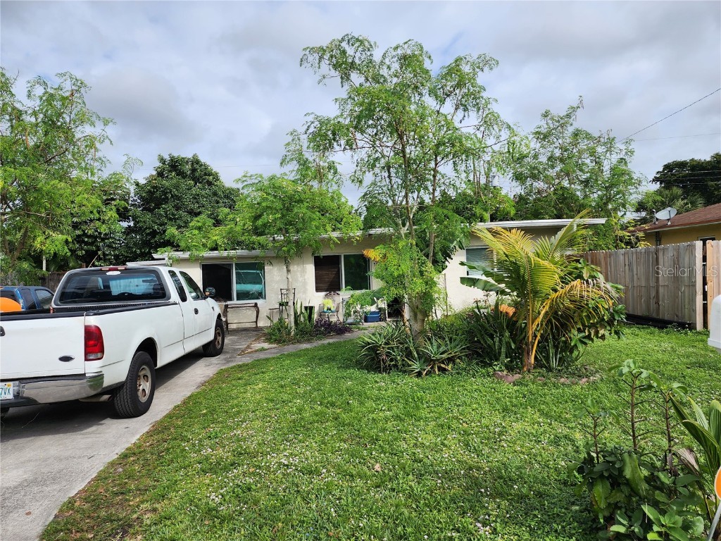 5721 Cleveland Street Hollywood FL 33021 V4934214 image1