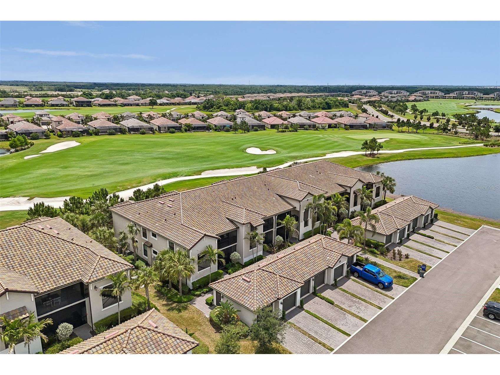 5721 Palmer Circle #101 Lakewood Ranch FL 34211 A4692225 image1