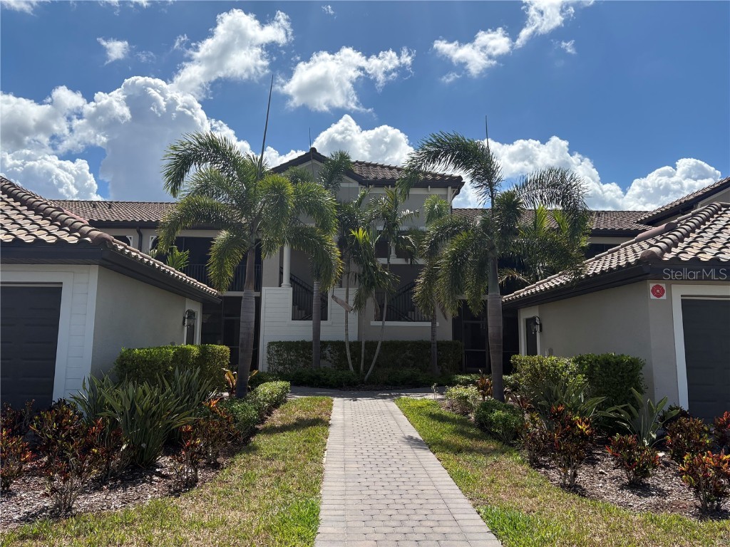 5721 Palmer Circle #102 Bradenton FL 34211 A4653586 image1