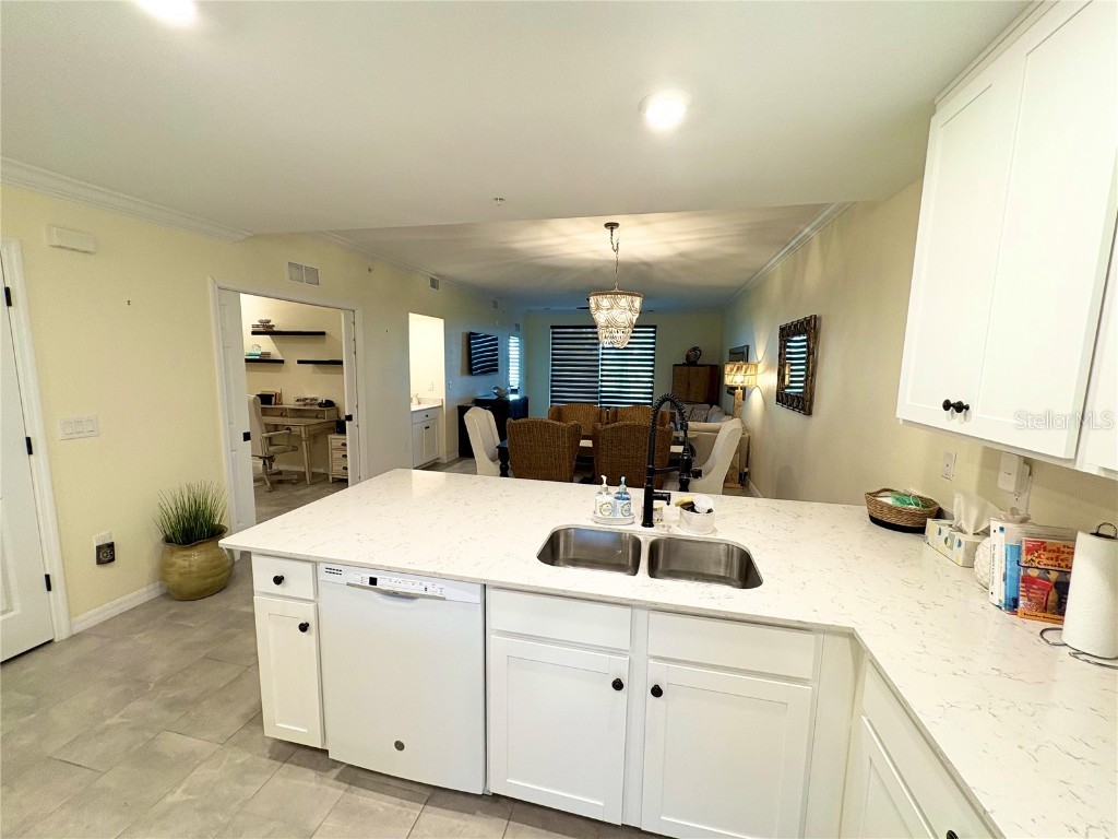 5721 Palmer Circle #102 Bradenton FL 34211 A4653586 image10