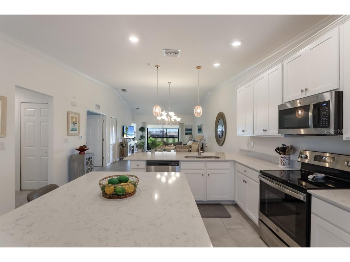 5721 Palmer Circle #201 Bradenton FL 34211 A4562142 image10