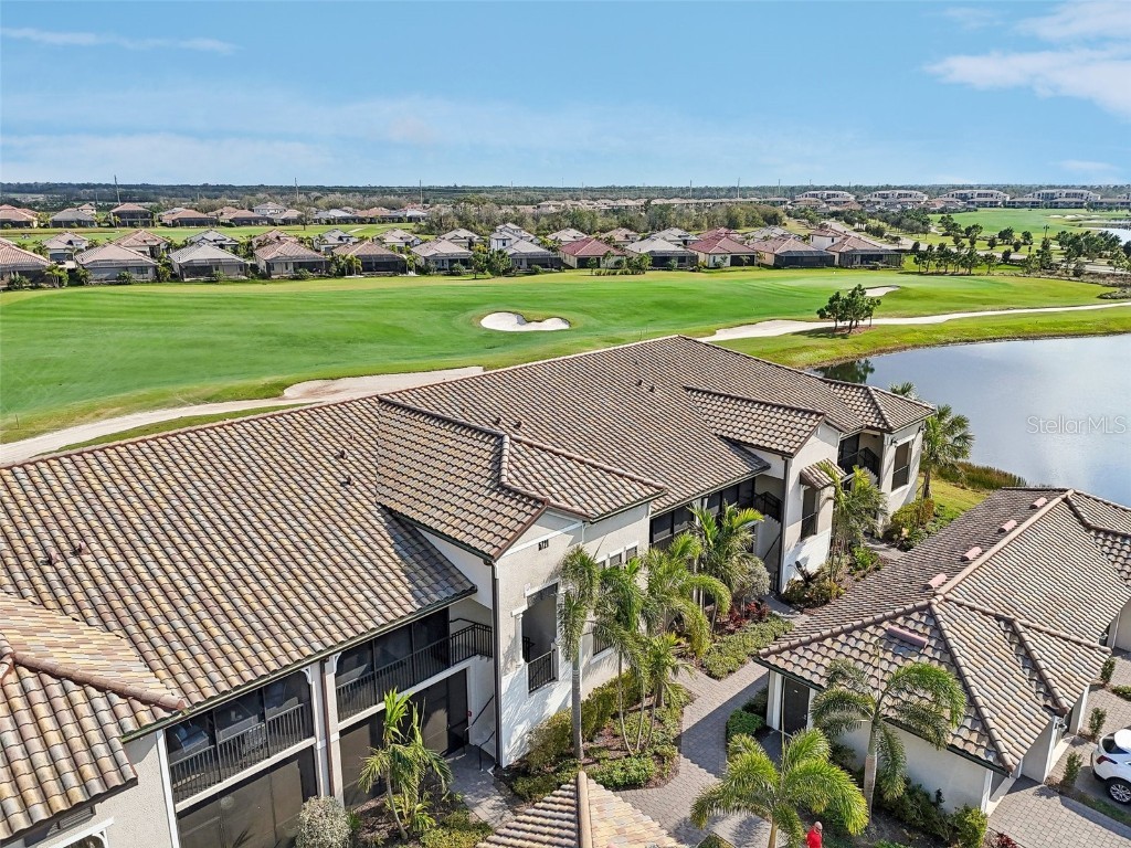 5721 Palmer Circle #205 Lakewood Ranch FL 34211 A4639186 image1