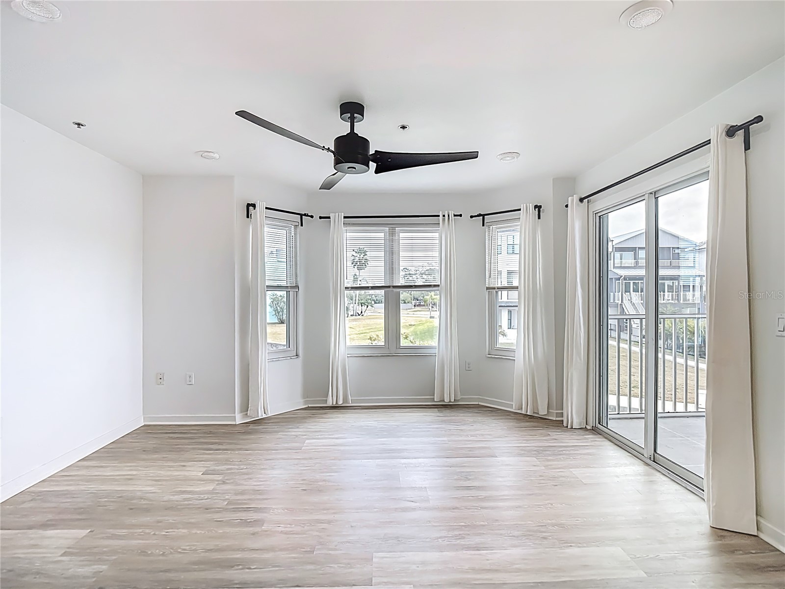 5722 Biscayne Court #103 New Port Richey FL 34652 W7881352 image12