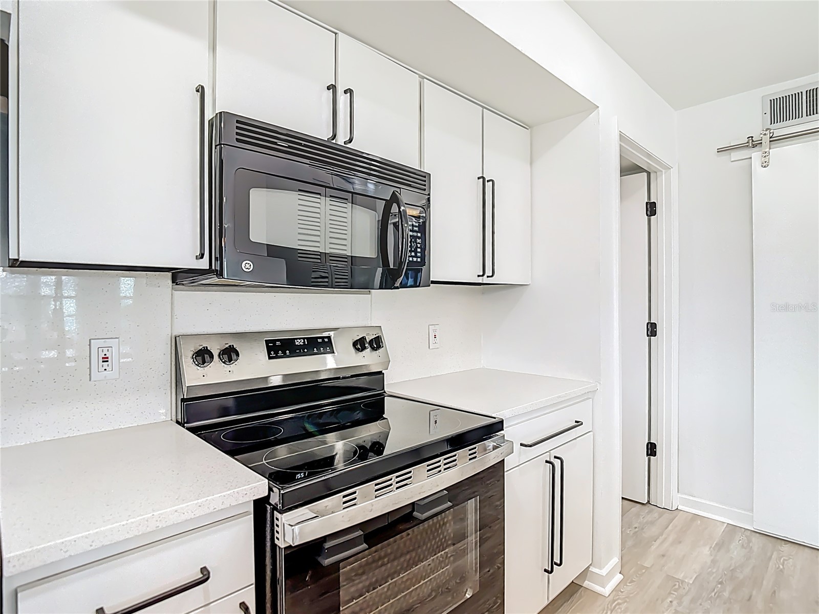 5722 Biscayne Court #103 New Port Richey FL 34652 W7881352 image23