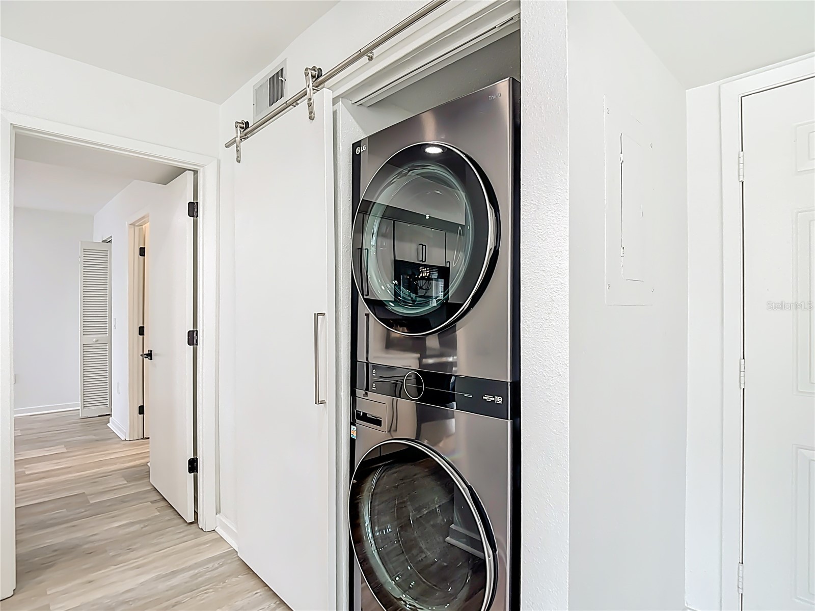 5722 Biscayne Court #103 New Port Richey FL 34652 W7881352 image37