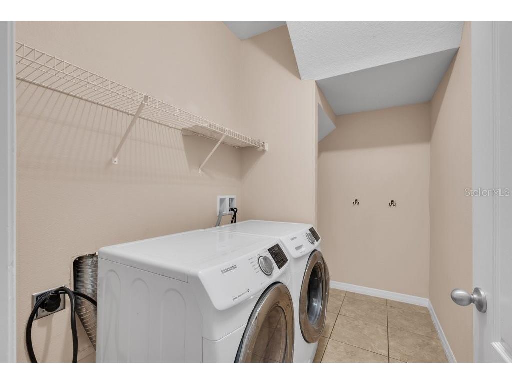5722 Kinglethill Drive Lithia FL 33547 TB8459248 image15