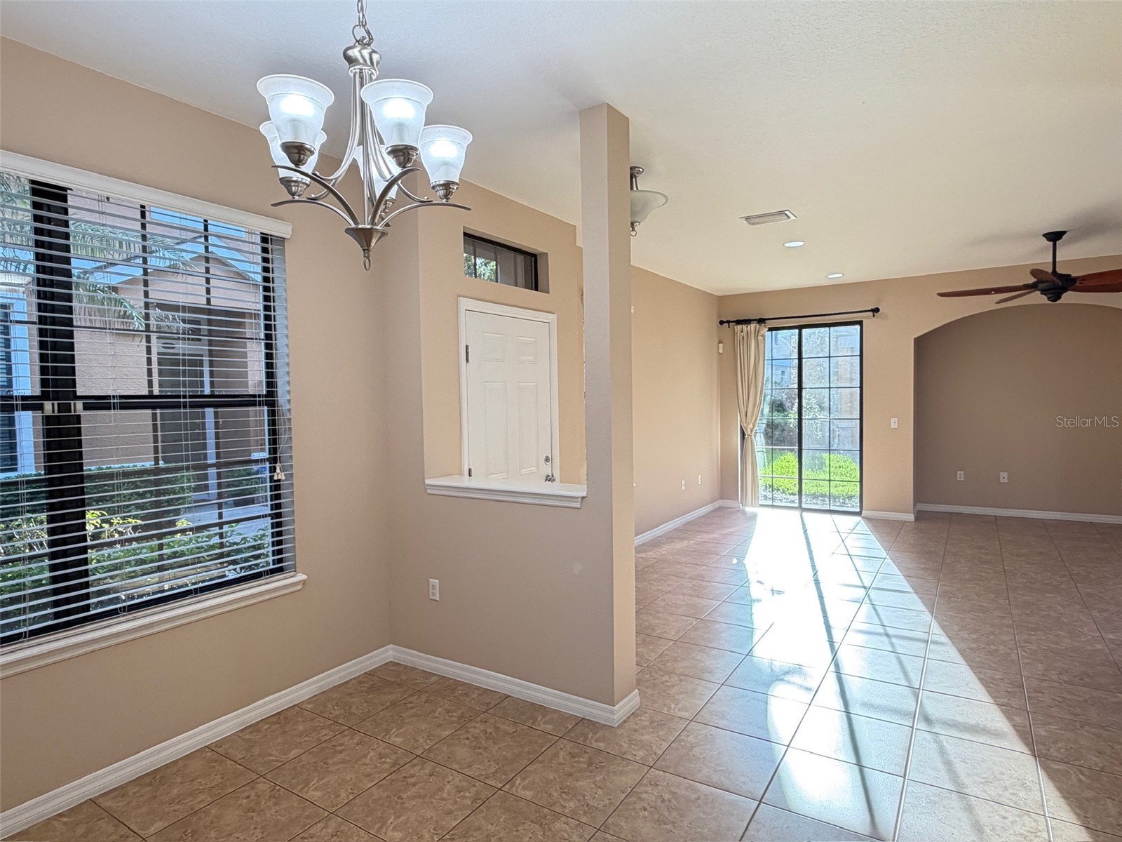 5722 Kinglethill Drive Lithia FL 33547 TB8529452 image6