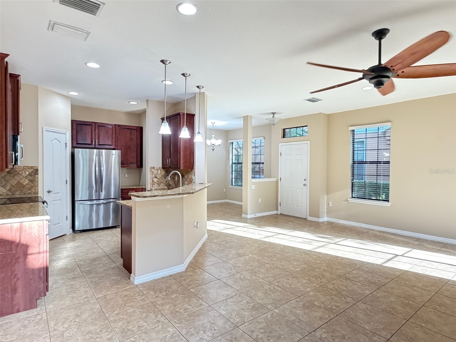 5722 Kinglethill Drive Lithia FL 33547 TB8529452 image7