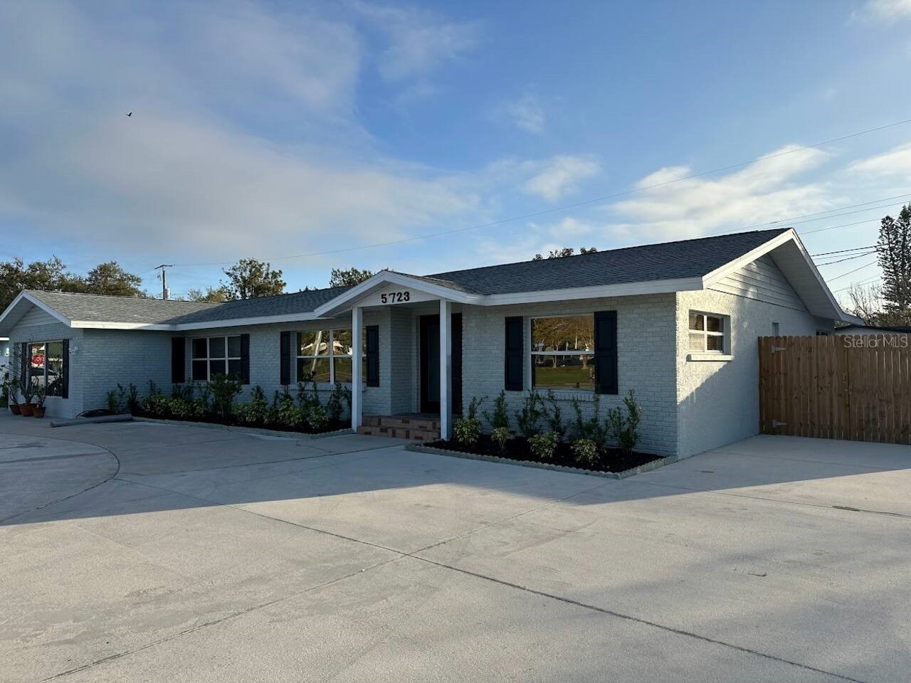 5723 26th Street W Bradenton FL 34207 A4694284 image1