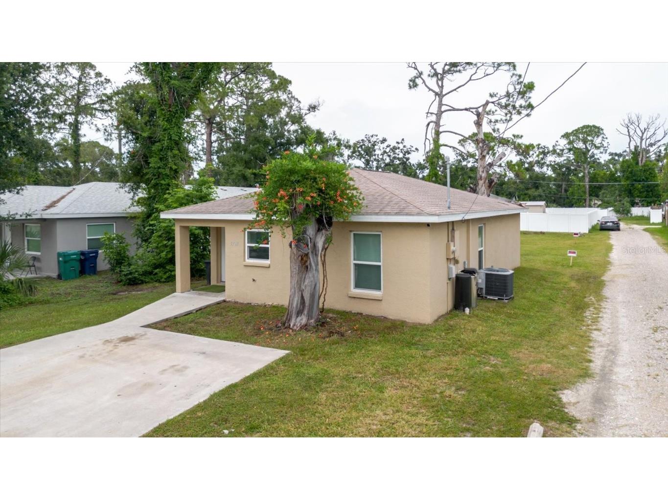 5723 5th Street E Bradenton FL 34203 A4658859 image4