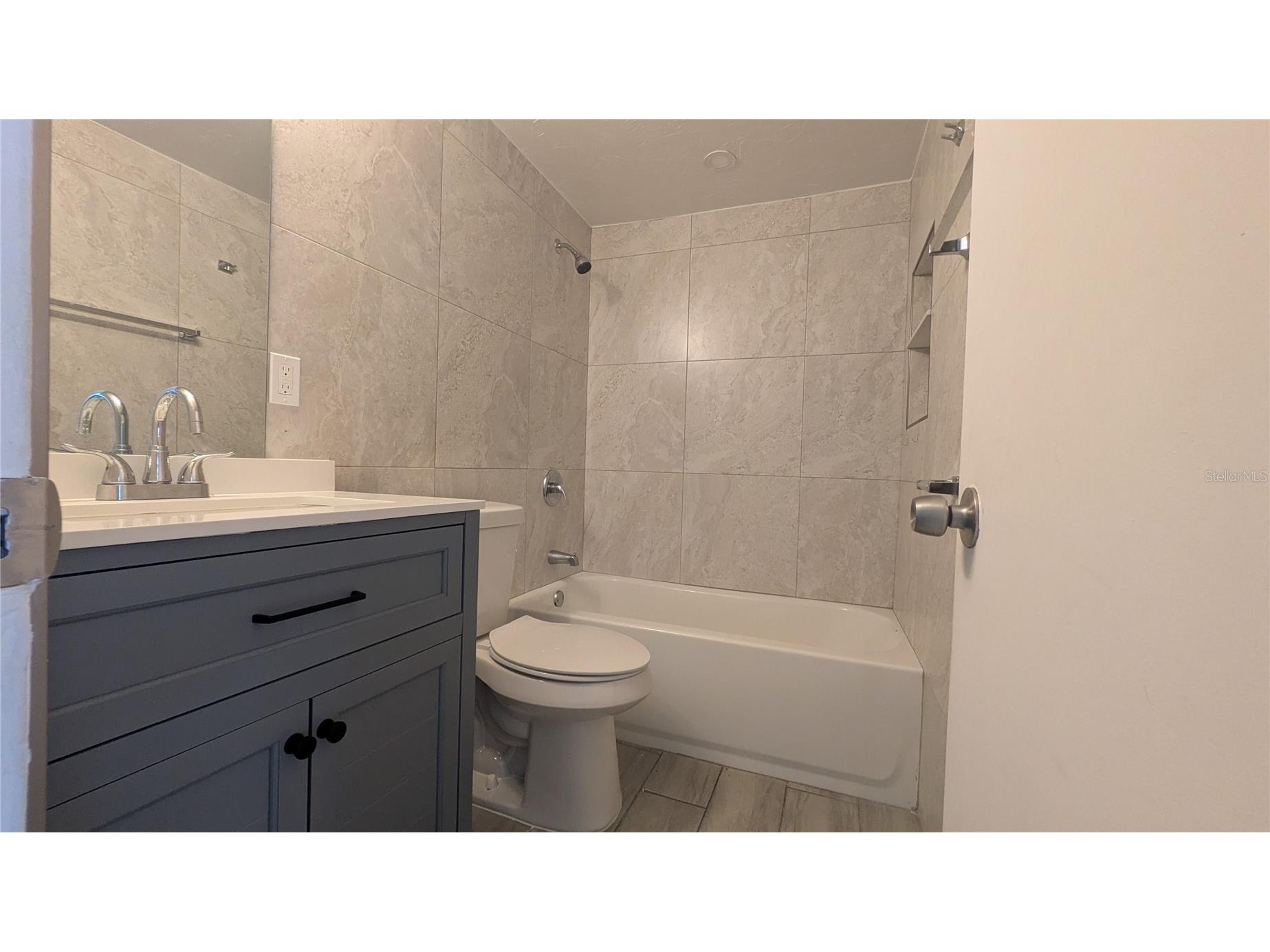 5723 9th Street Circle E Bradenton FL 34203 A4698072 image3