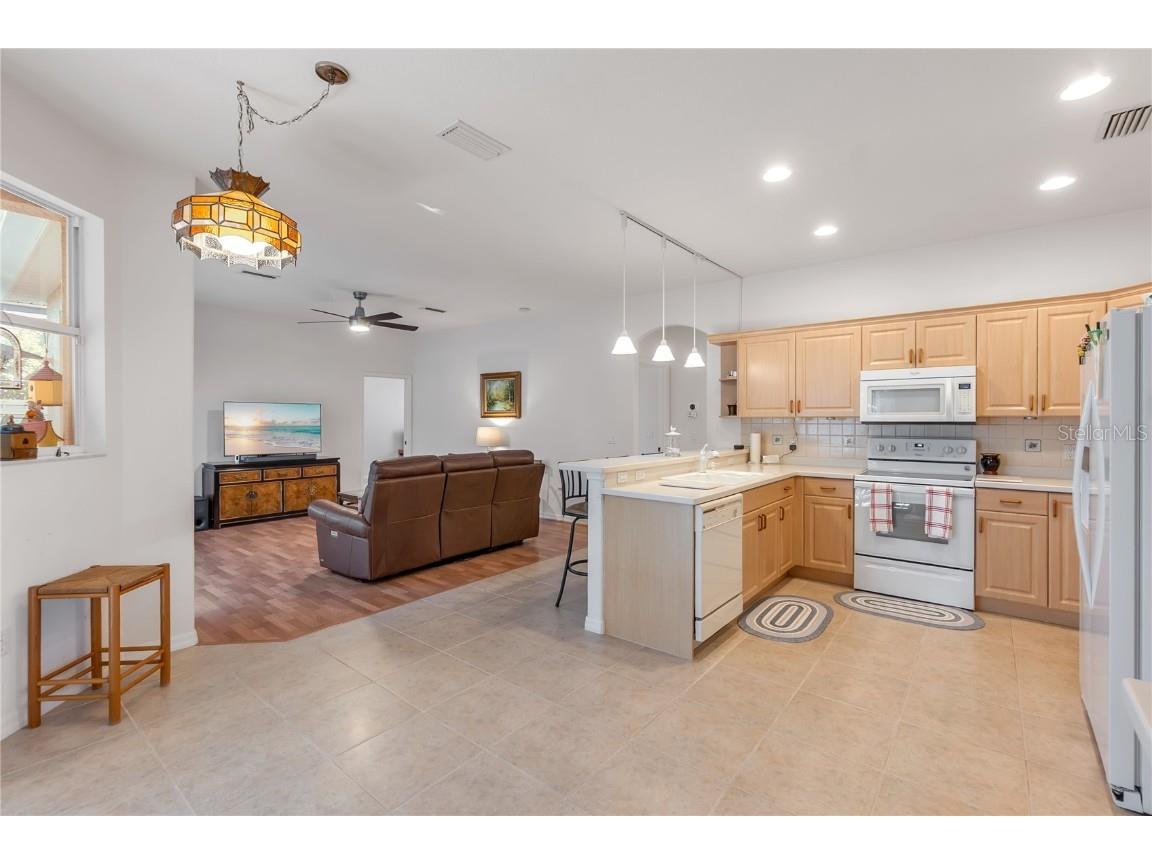 5723 Eastwind Drive Sarasota FL 34233 A4675503 image10