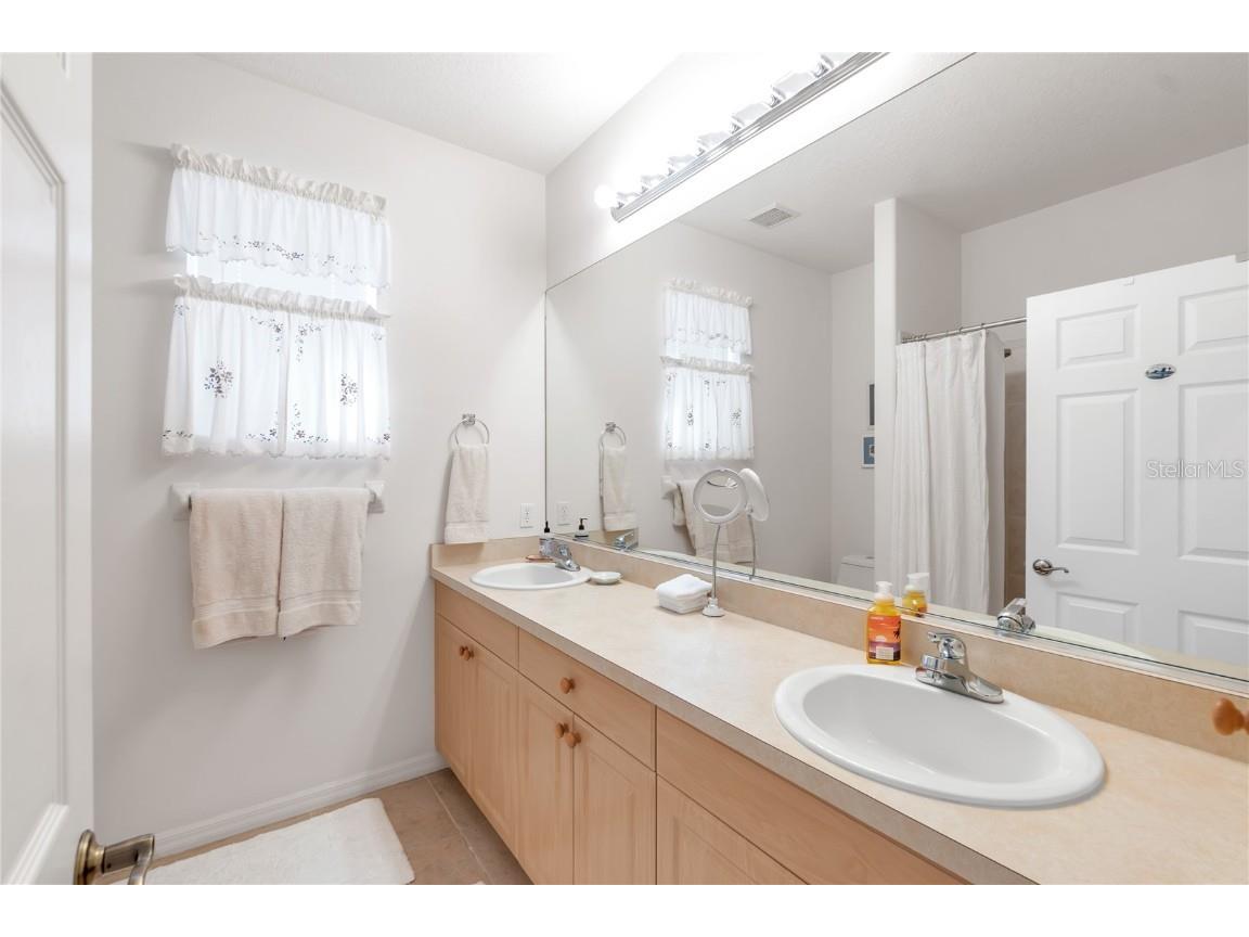 5723 Eastwind Drive Sarasota FL 34233 A4675503 image24