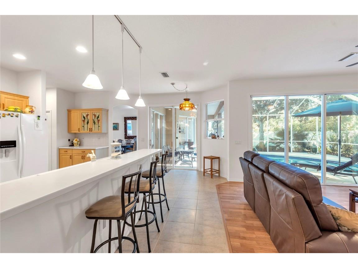 5723 Eastwind Drive Sarasota FL 34233 A4675503 image9