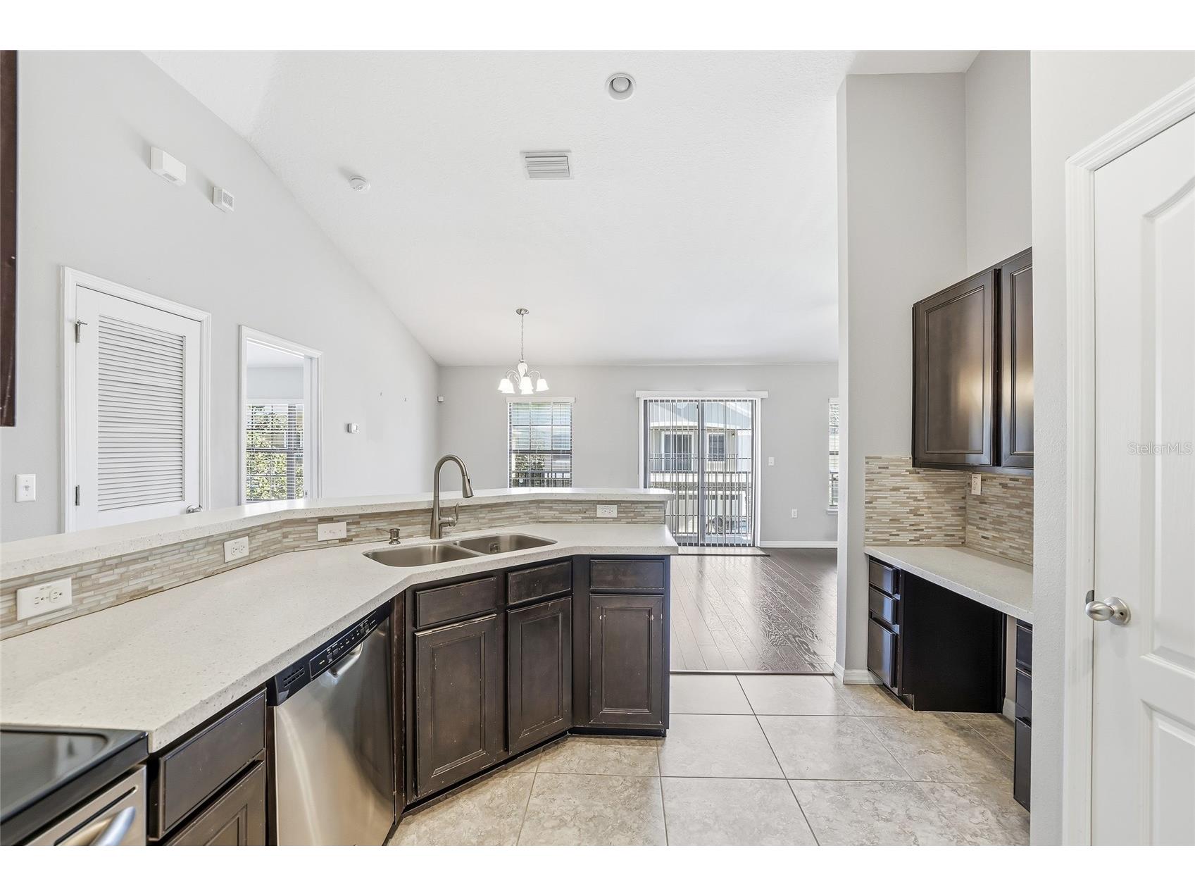 5723 Kingsletsound Place Lithia FL 33547 TB8452059 image17