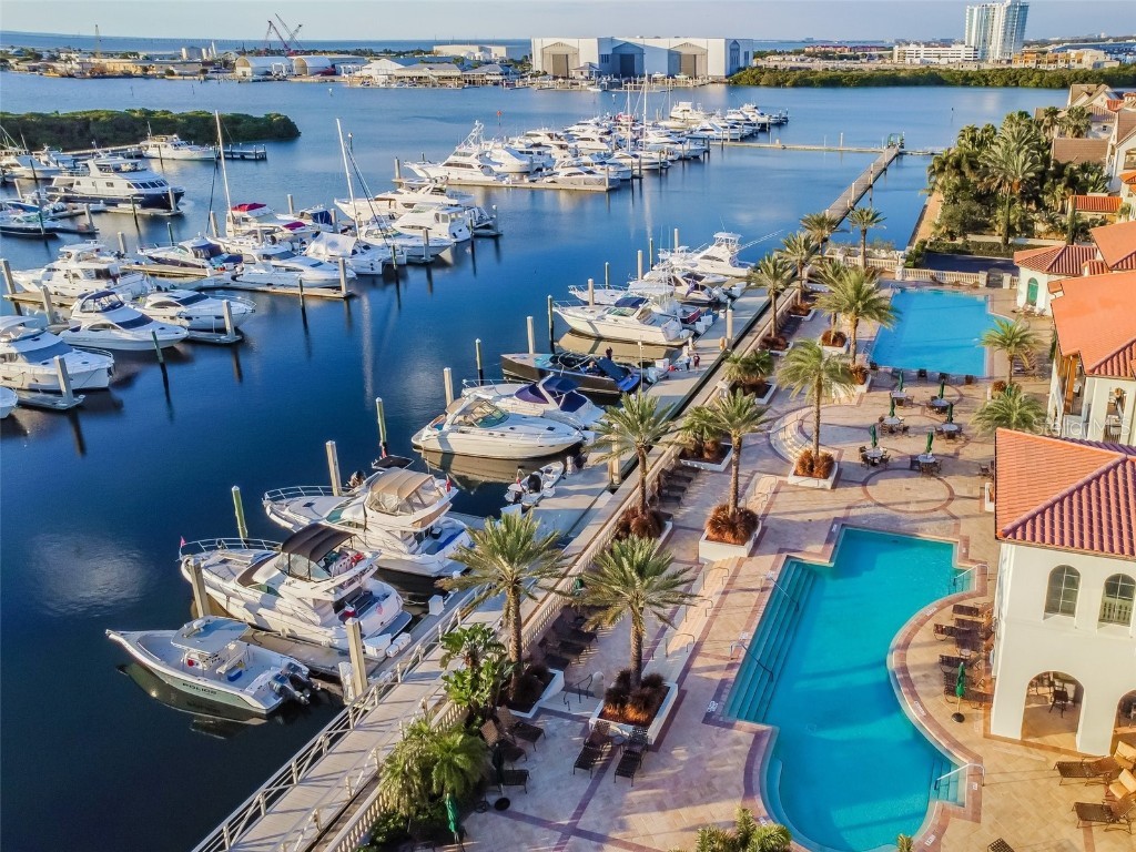 5723 Yeats Manor Drive #2-201 Tampa FL 33616 - TAMPA BAY T3458289 image1